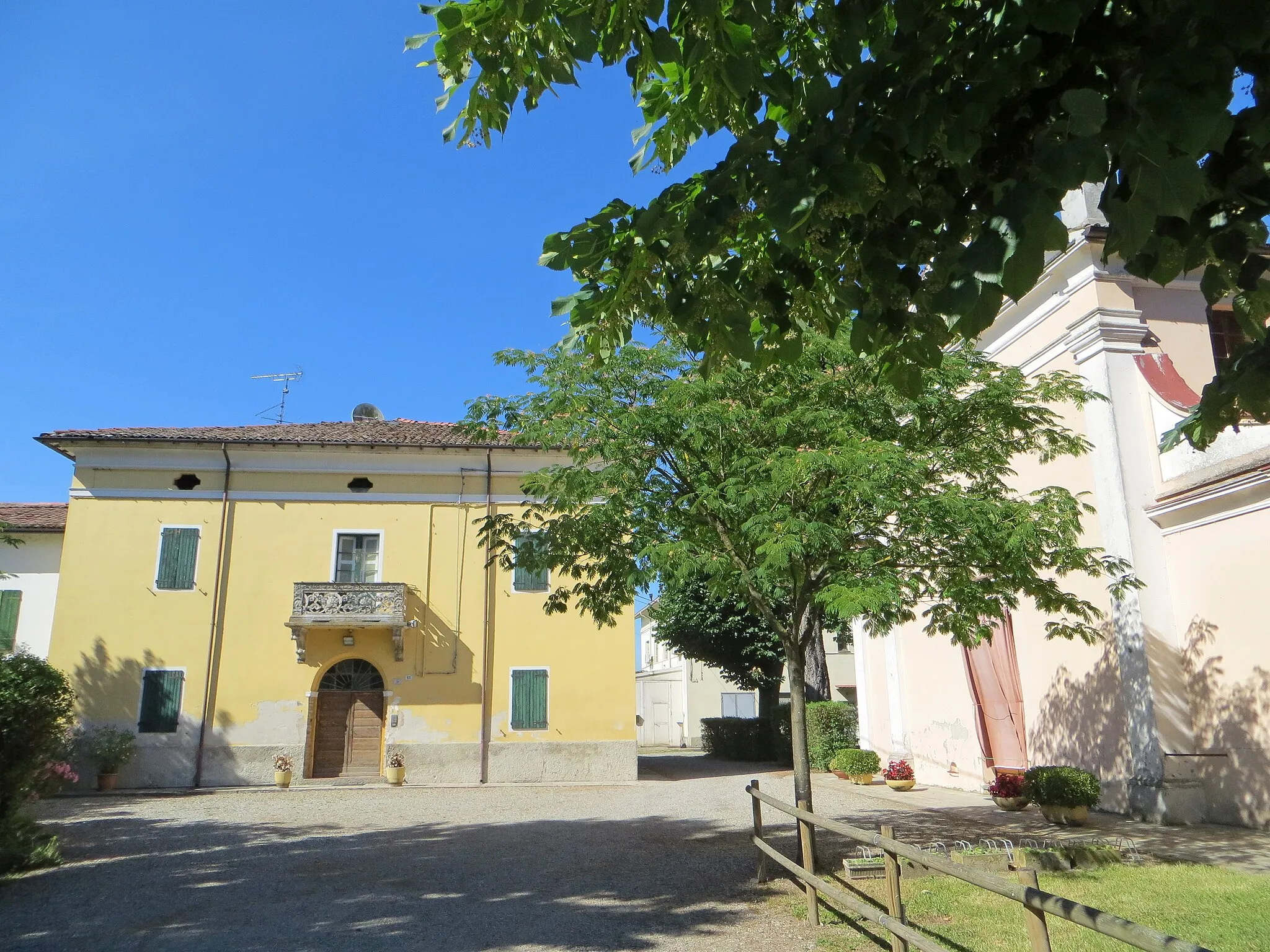 Photo showing: Chiesa di Sant'Amatore (Ronco Campo Canneto, Sissa Trecasali) - canonica