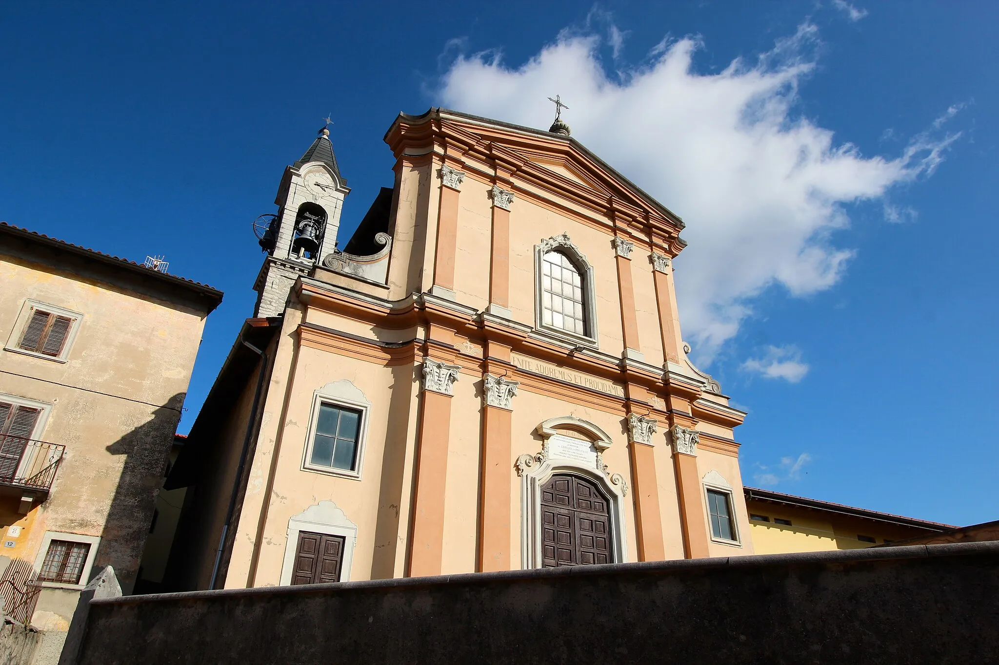 Photo showing: Church Santi Gervaso e Protaso, Saltrio, Province of Varese, Lombardy, Italy