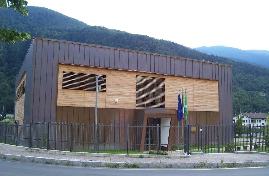 Photo showing: Università, Edolo, Val Camonica