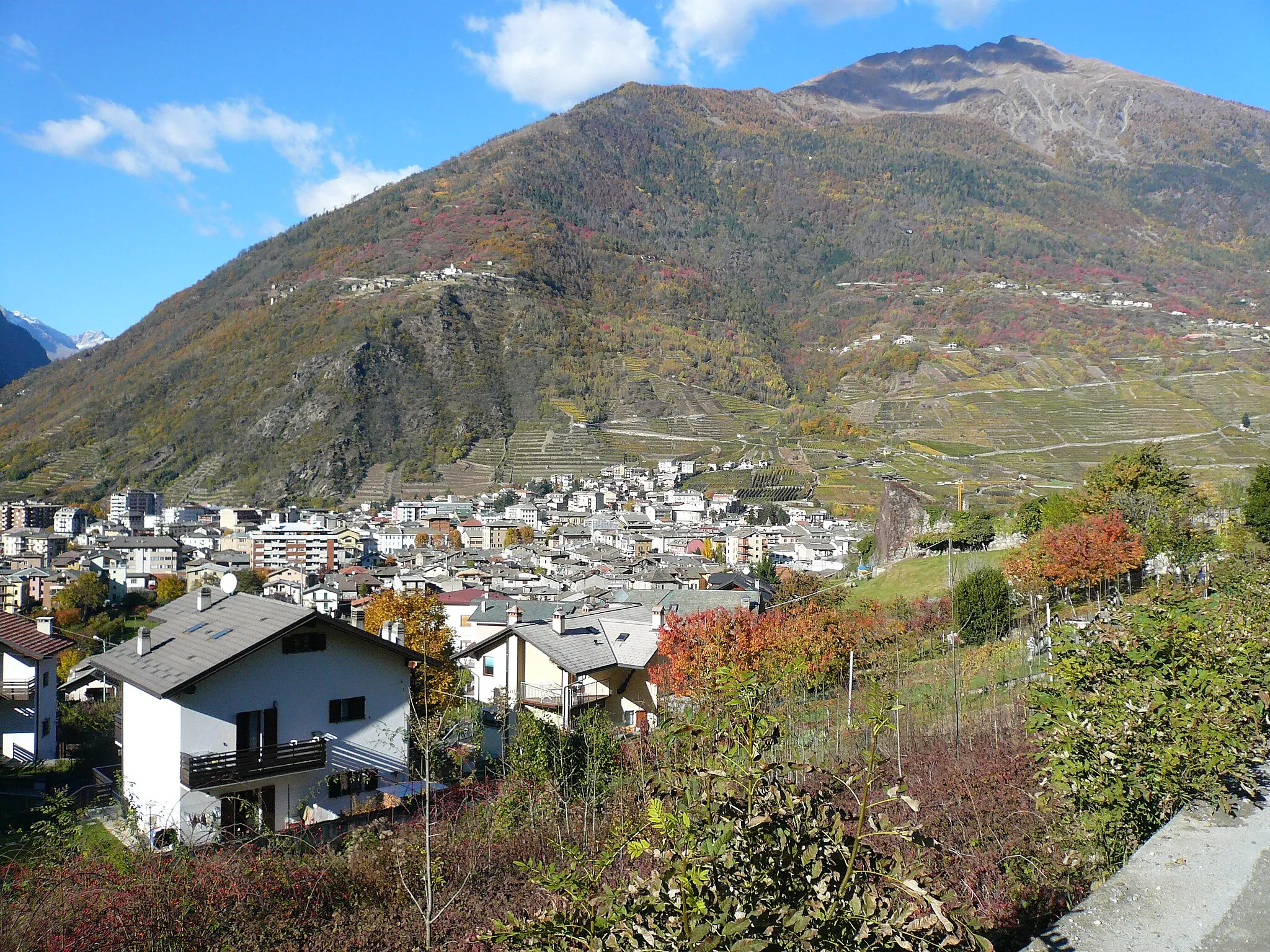 Photo showing: Foto fatta da me al "Castellaccio" in Tirano (Sondrio). Autunno 2007