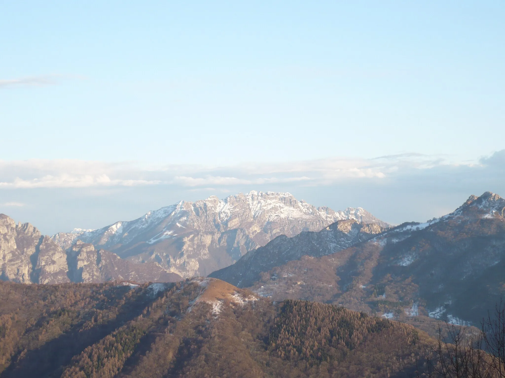 Photo showing: 101 viste del Monte Resegone
