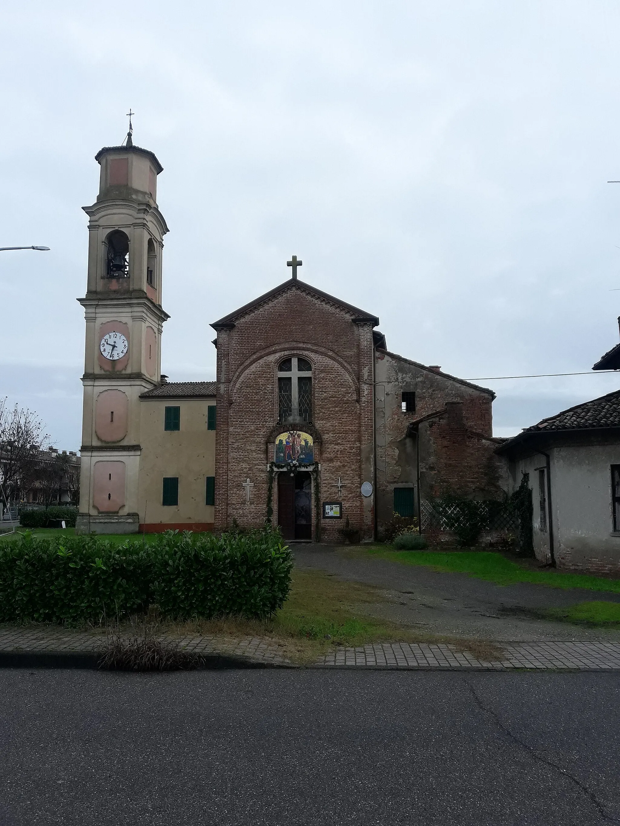 Photo showing: The church dedicated to Bartholomew the Apostle, located in San Bonico, municipality of Piacenza, Italy.