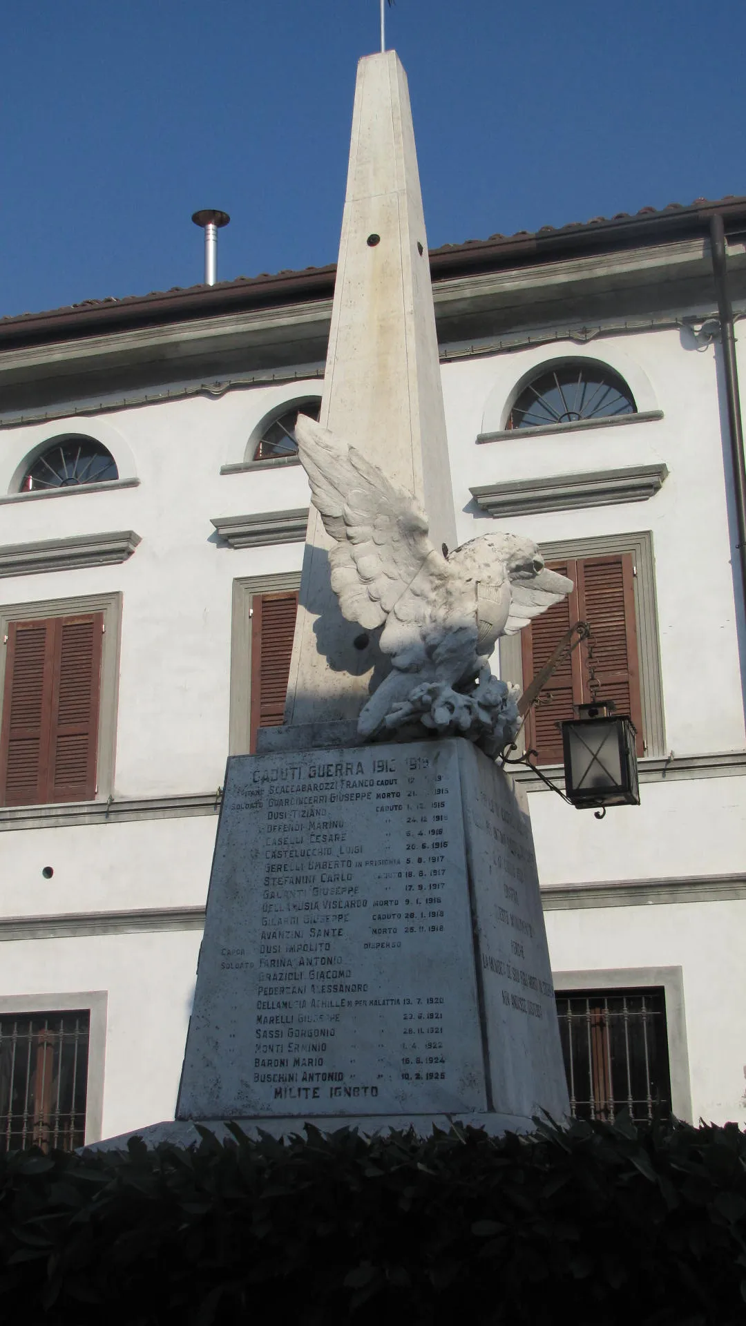 Photo showing: Monumento ai caduti a Castelponzone