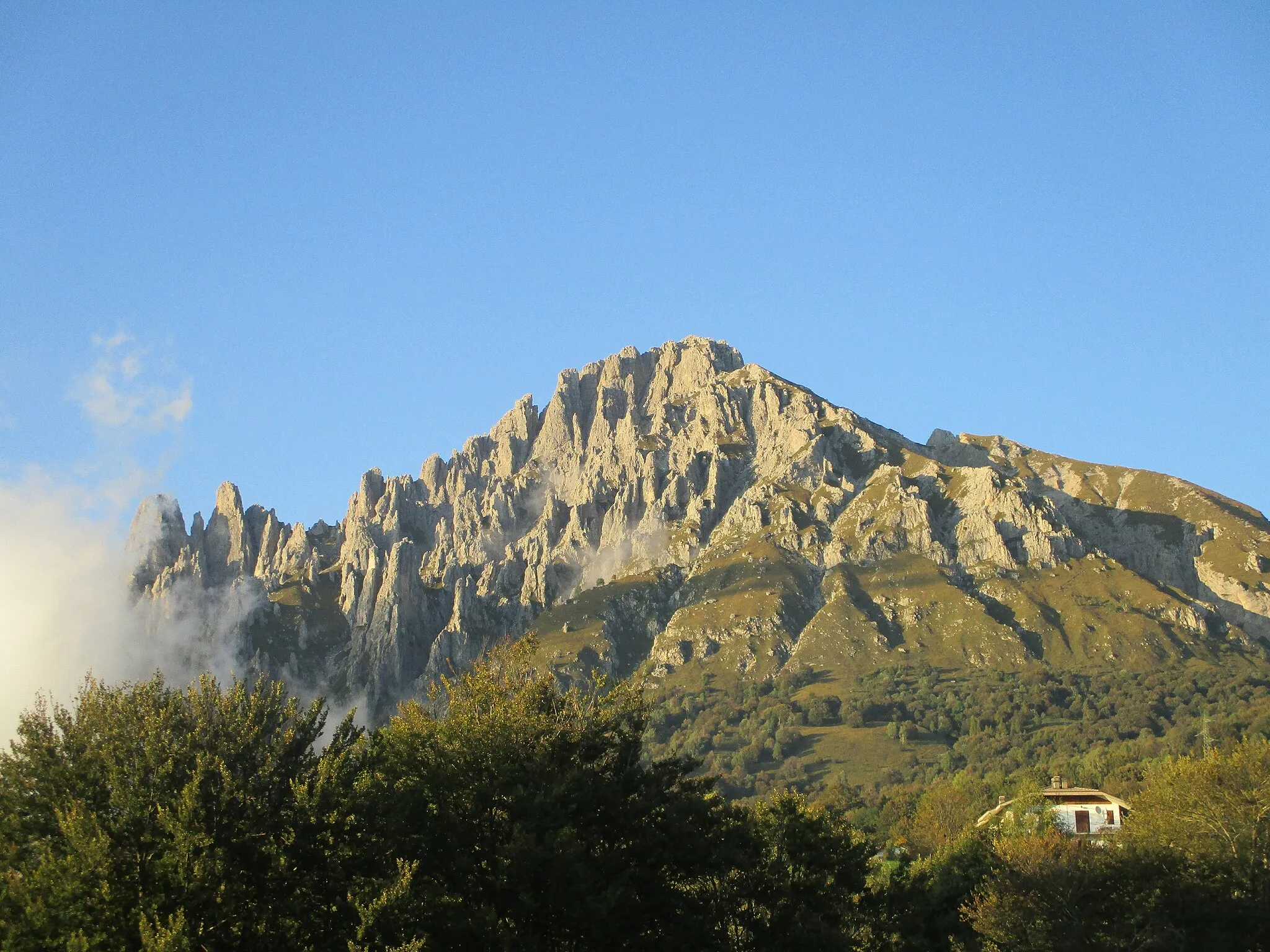 Photo showing: The Grignetta on the 23rd September 2019, seen from the Piani dei Resinelli