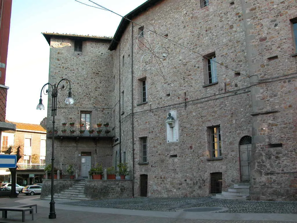 Photo showing: foto mia personale, sede comunale di Pianello val Tidone, 2007