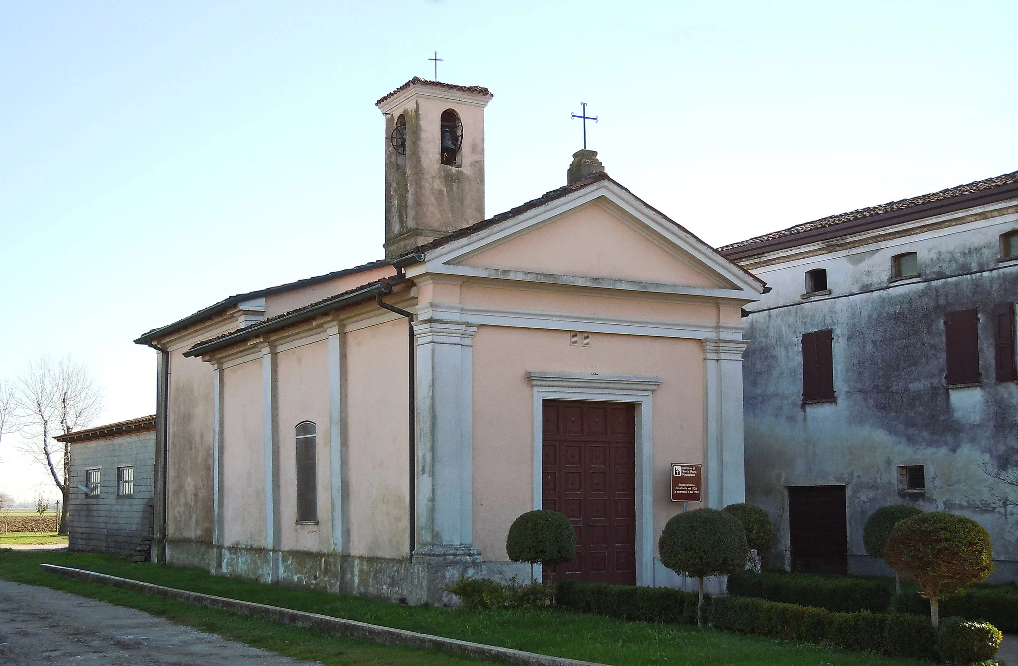 Photo showing: Castel Goffredo, frazione Poiano, oratorio di Santa Maddalena.