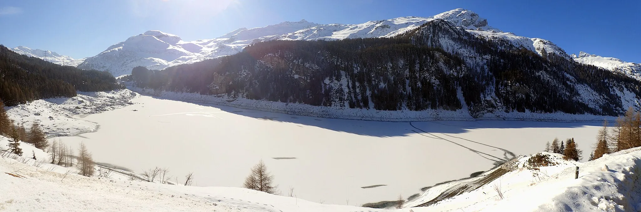 Photo showing: Lake Marmorera in winter, Marmorera, Grison, Switzerland