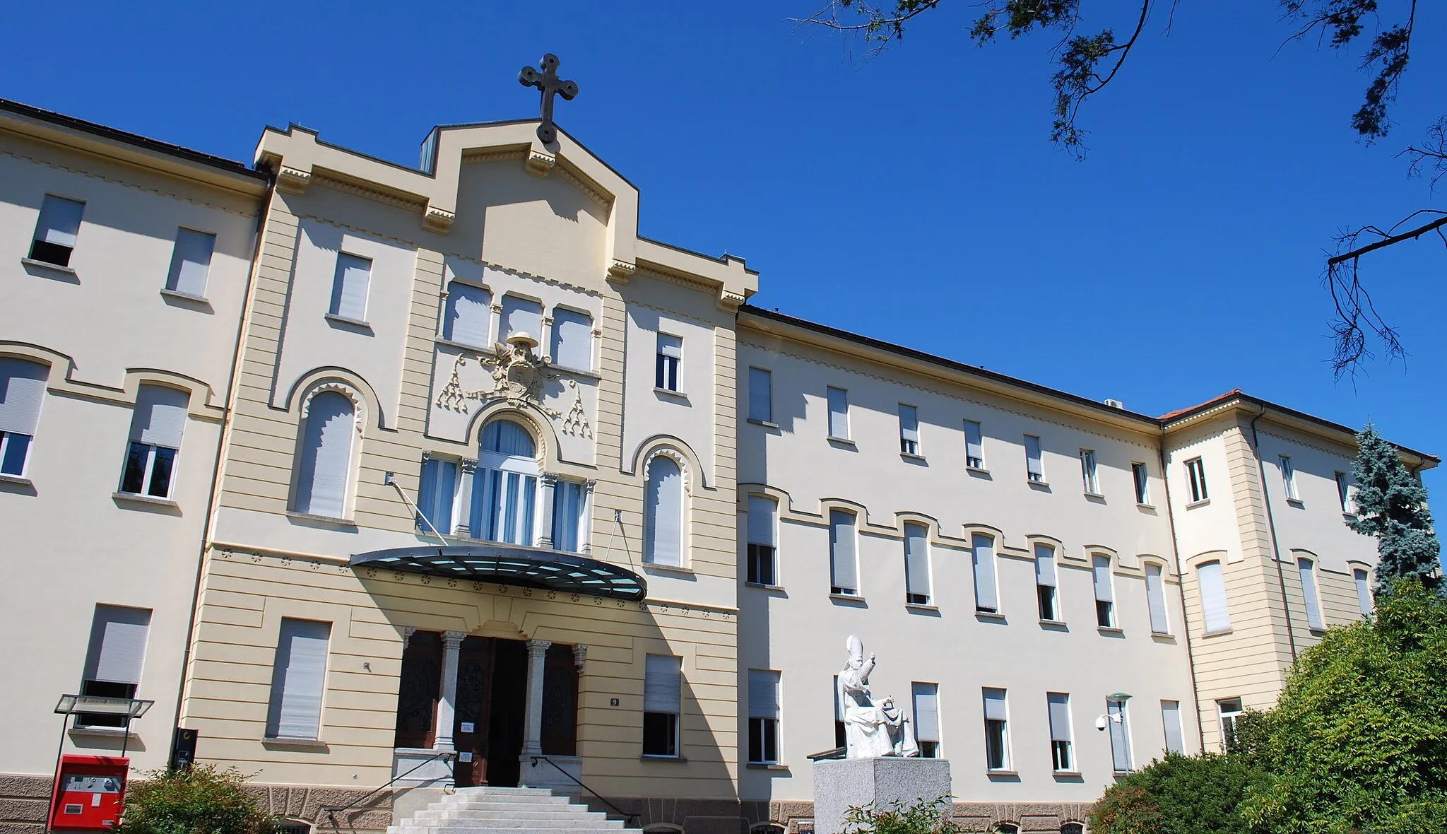 Photo showing: Centro San Carlo, Lugano, CH. Sede della fonoteca nazionale svizzera. Estensione facciata est