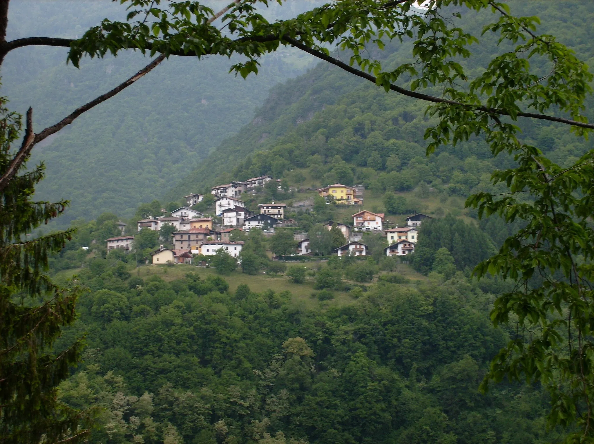 Photo showing: Vista del paese di Riccomassimo