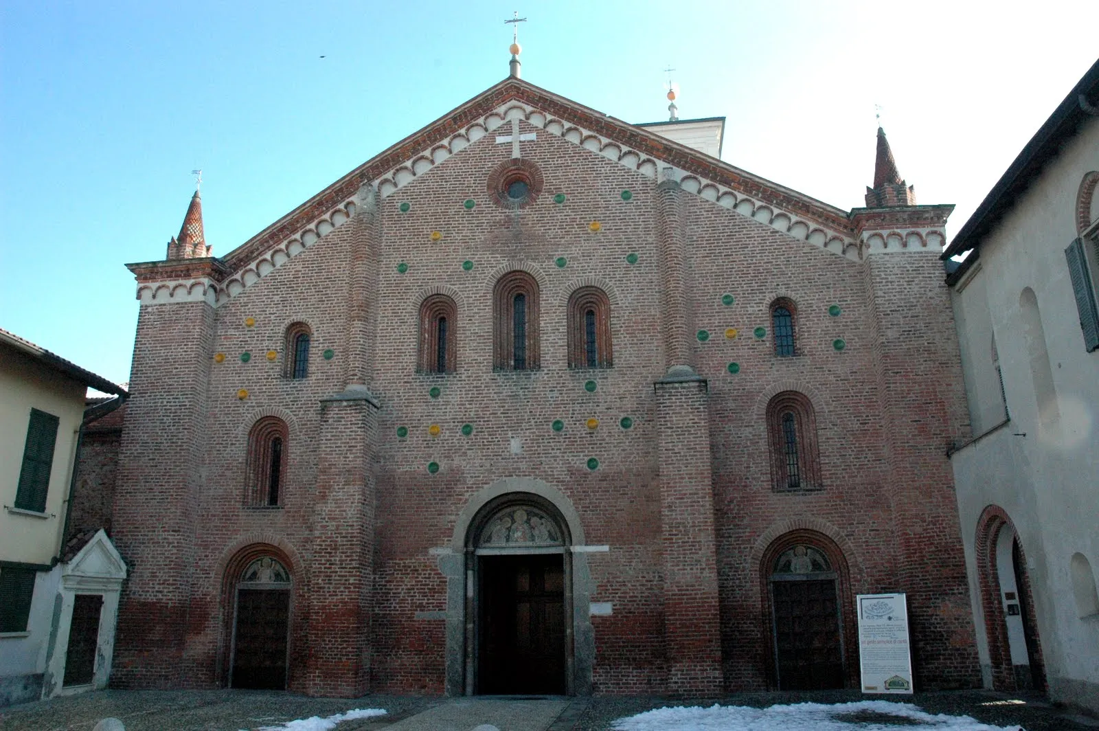 Photo showing: church of Santa Maria Rossa in Crescenzago, Milan, Italy - façade
