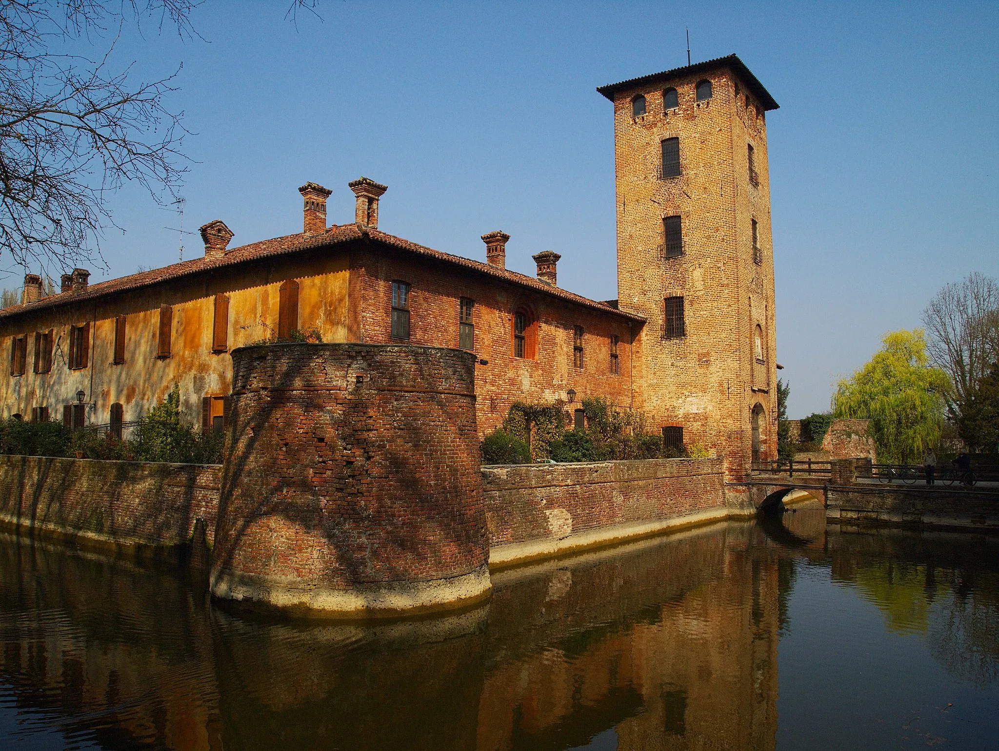 Photo showing: Castello Peschiera Borromeo