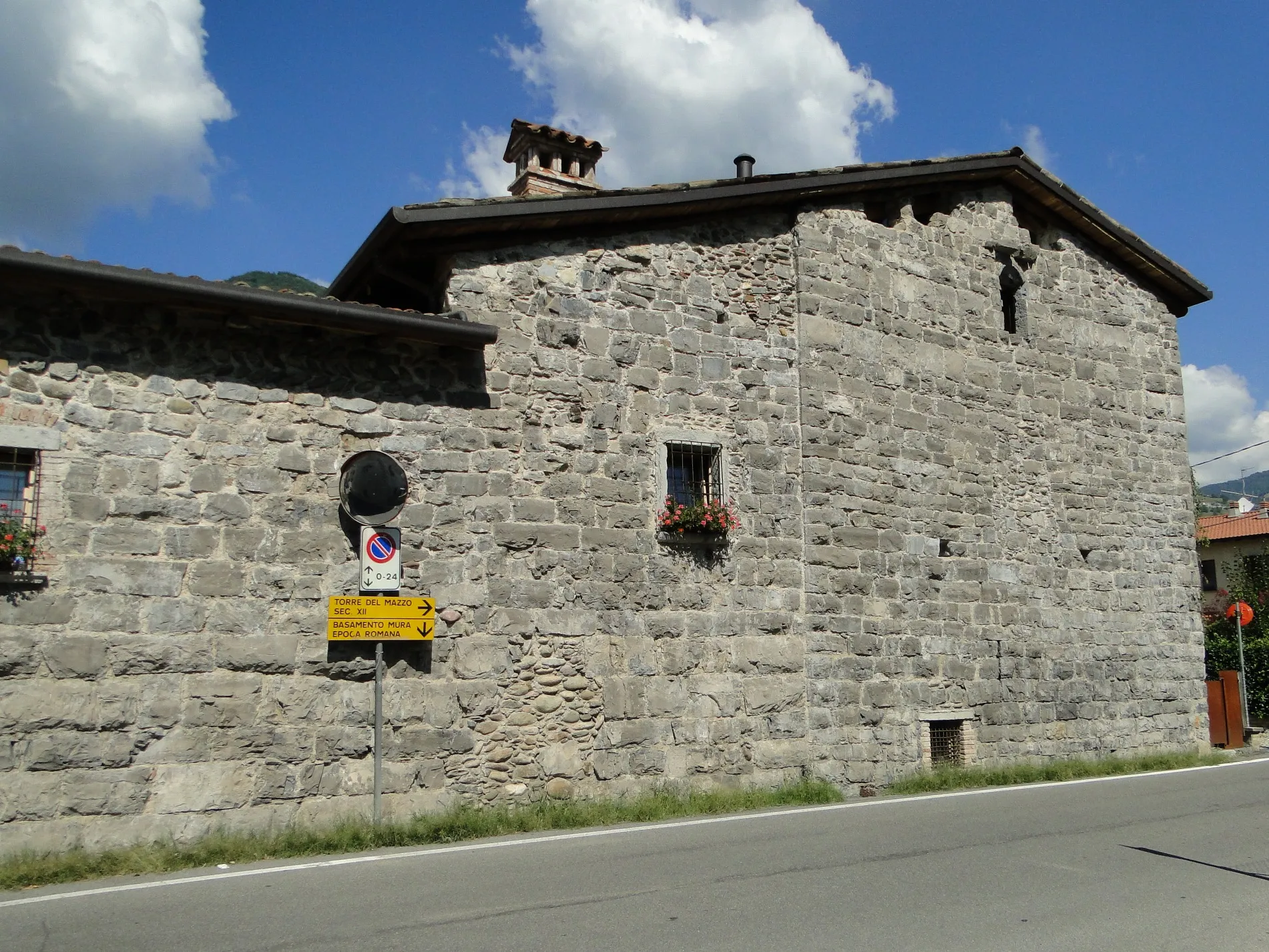Photo showing: Torre del Mazzo, Cene (BG), Italia