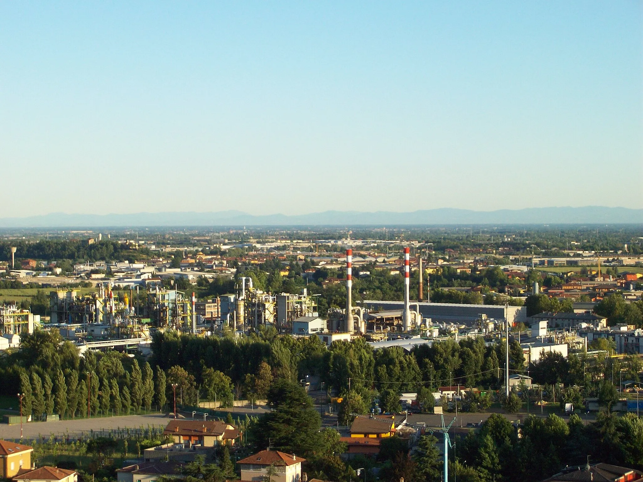 Photo showing: The Chemical factory between Rosciate and Pedrengo