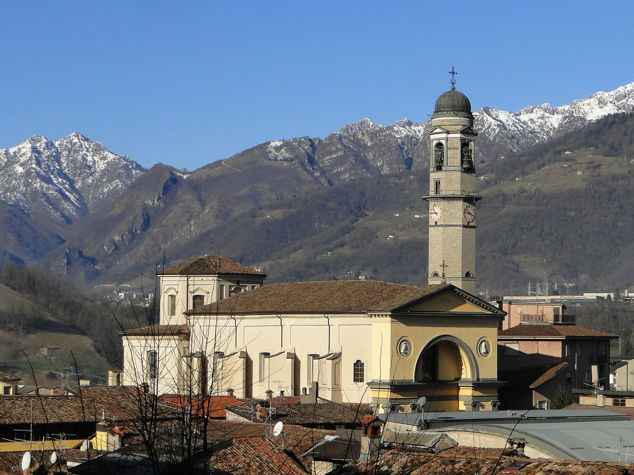 Photo showing: Chiesa parrocchiale di san Michele. Leffe (BG). Italy