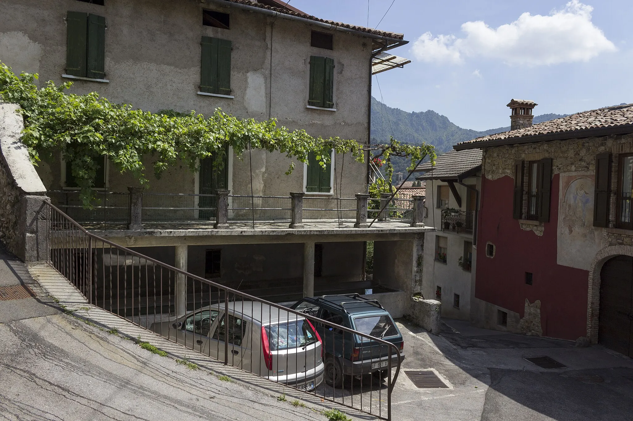 Photo showing: Lavoir in Treviso Bresciano.