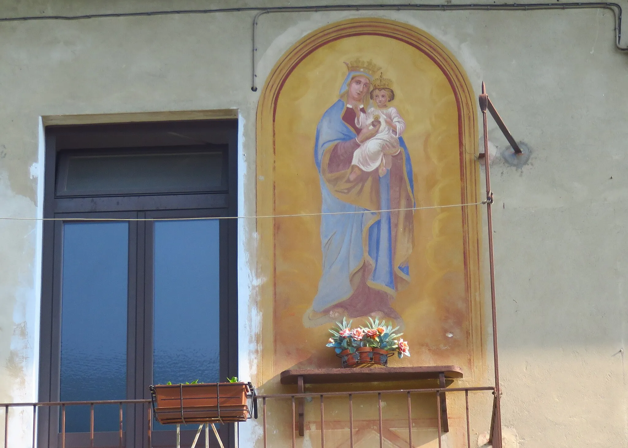 Photo showing: Mercurago Madonna in Via Motto Carraio
