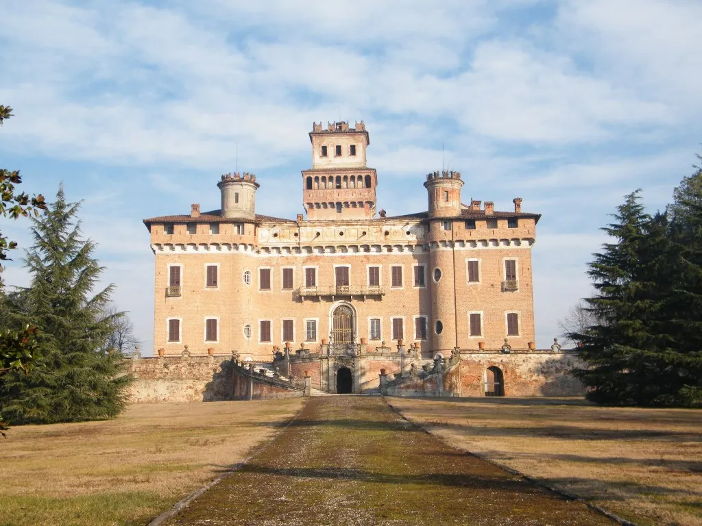 Photo showing: Castle. Chignolo Po.
