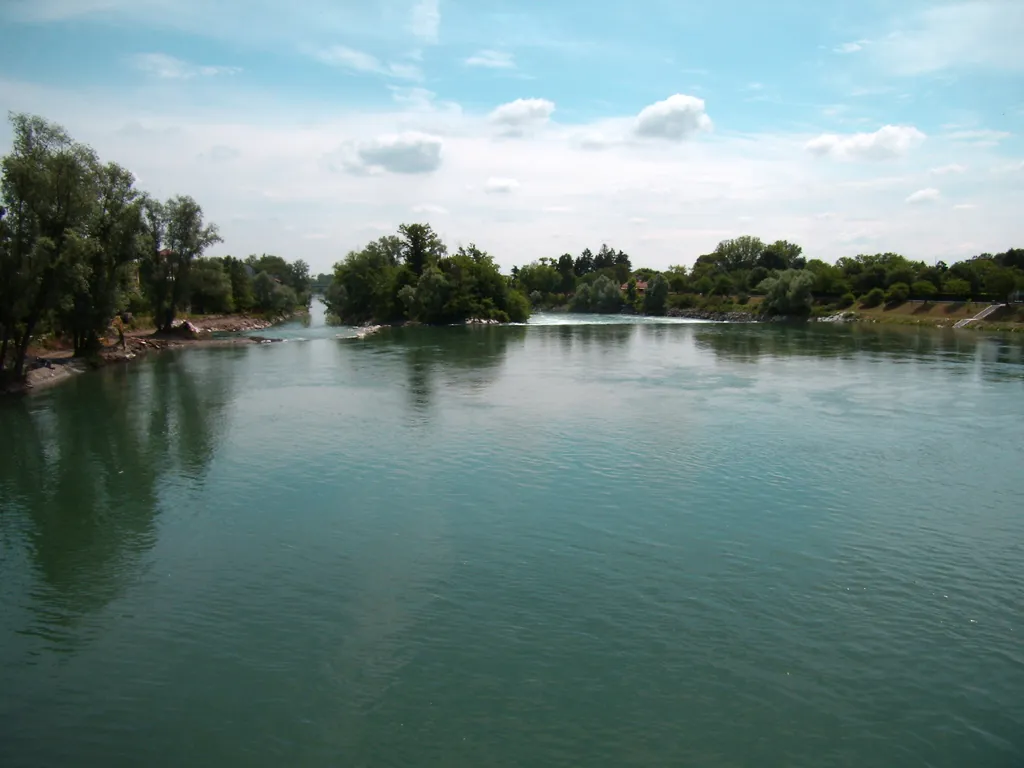 Photo showing: Lodi, Adda, vista dal ponte verso valle