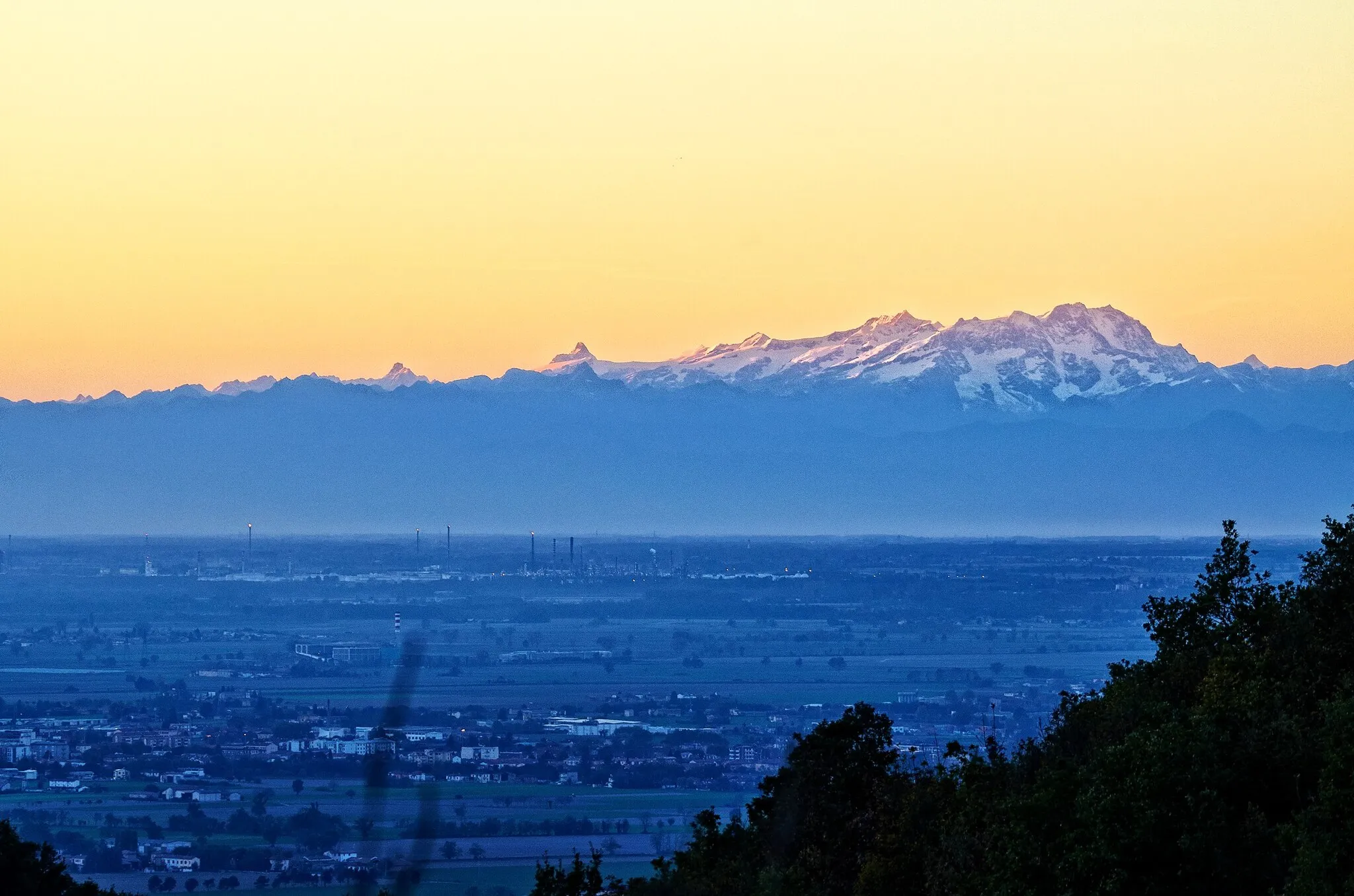 Photo showing: Monte Rosa al tramonto