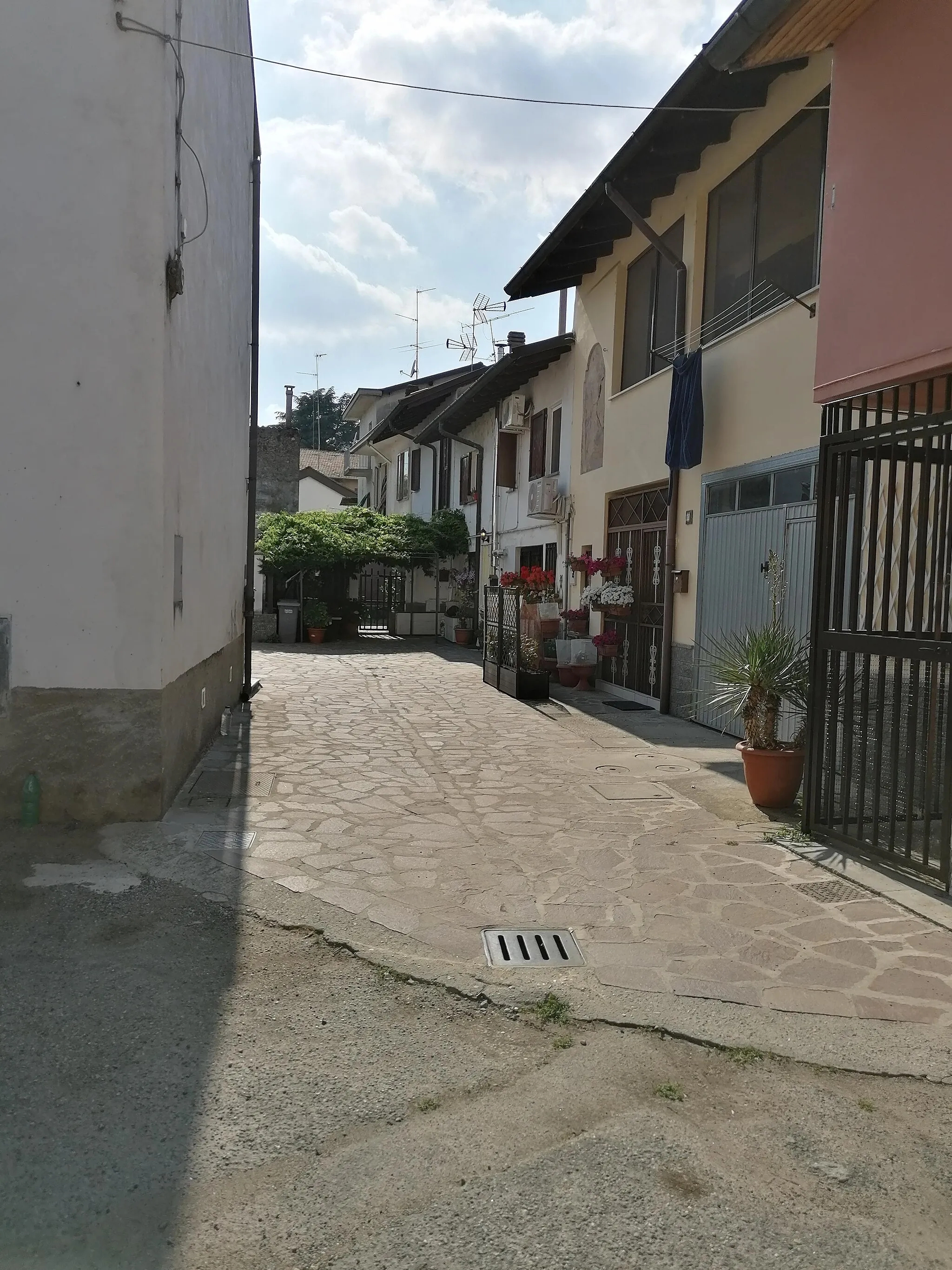 Photo showing: Una via senza nome ai Piccolini (Vigevano).