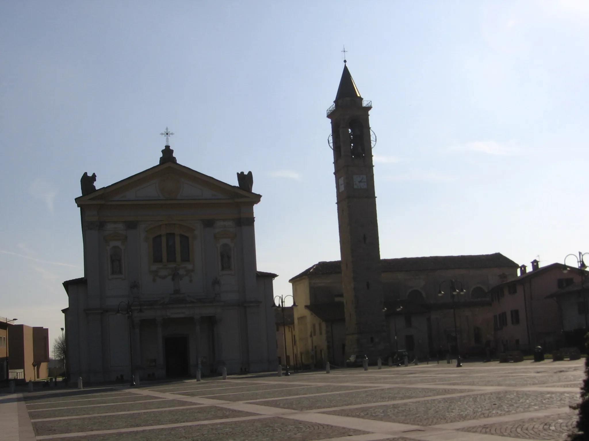 Photo showing: Parrocchia di Pedrengo, Bergamo, Italy