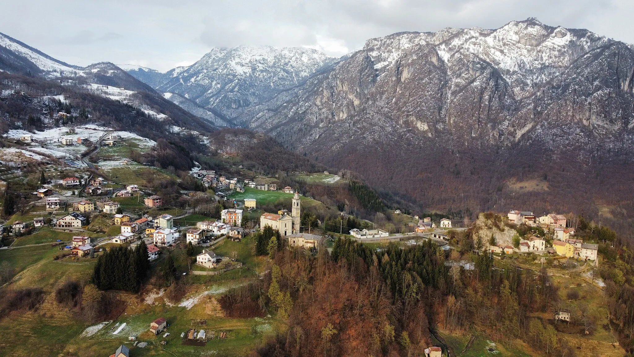 Photo showing: Sottochiesa and Pizzino (Taleggio, BG), Lombardy, Italy