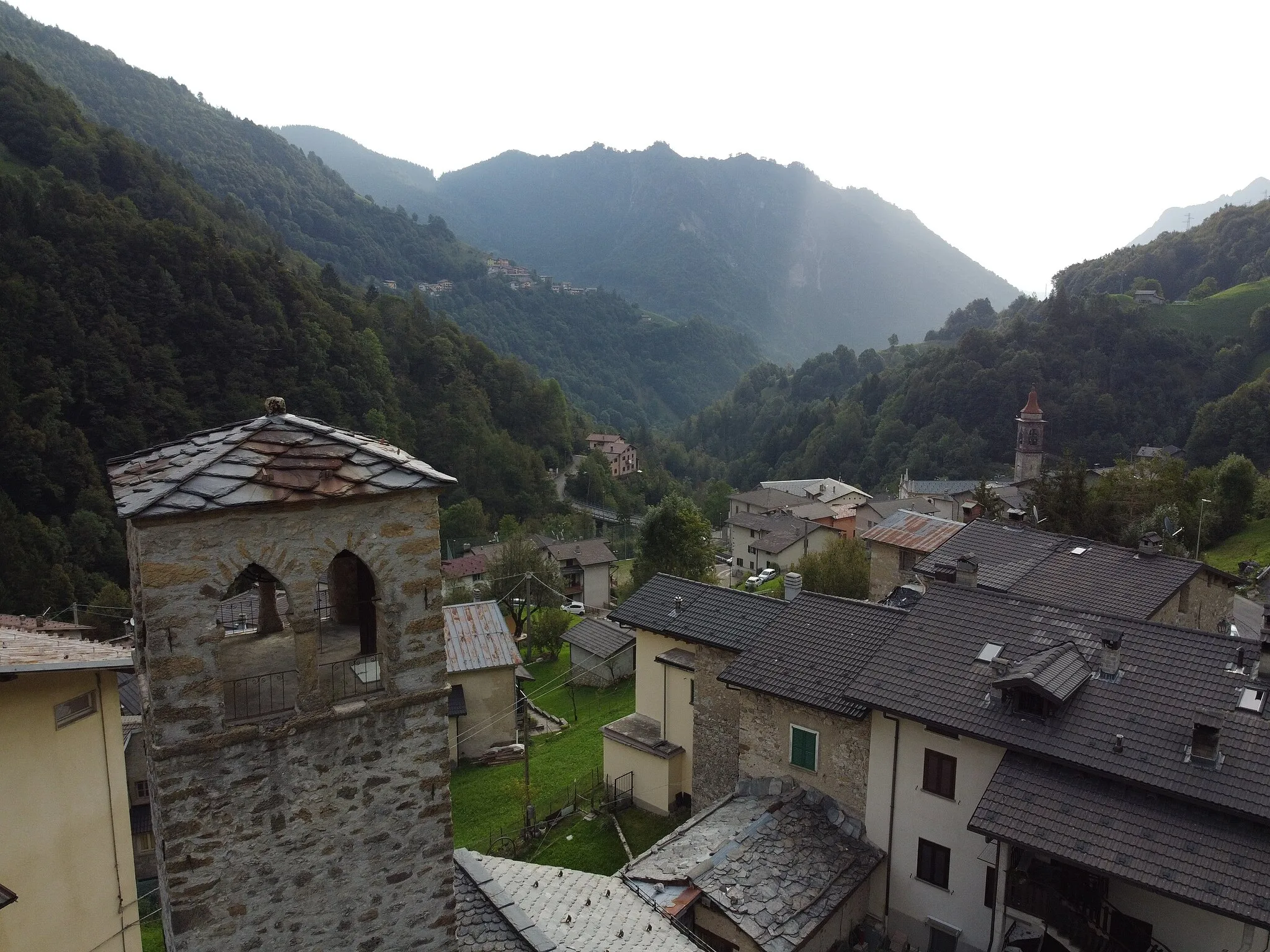 Photo showing: Panorama aereo dalla frazione Torre di Valtorta