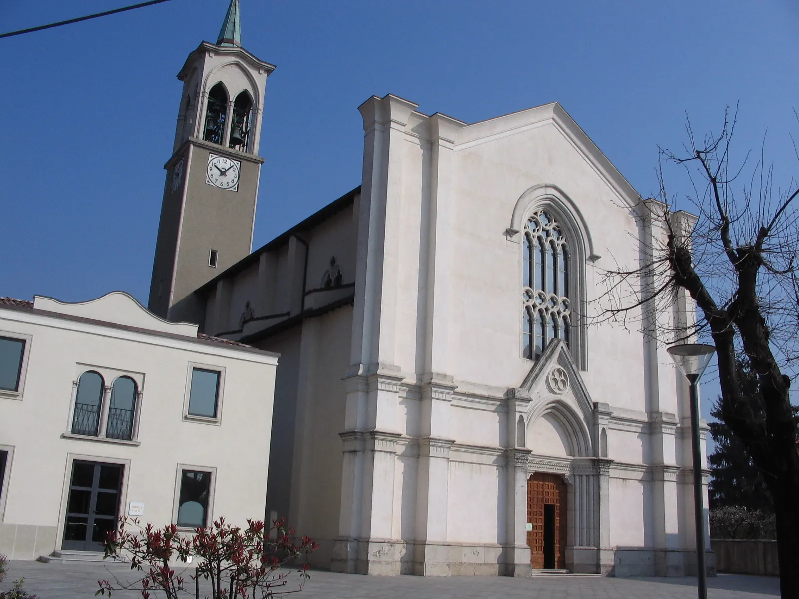 Photo showing: Autore Giorces. Ambivere, chiesa di San Zenone.