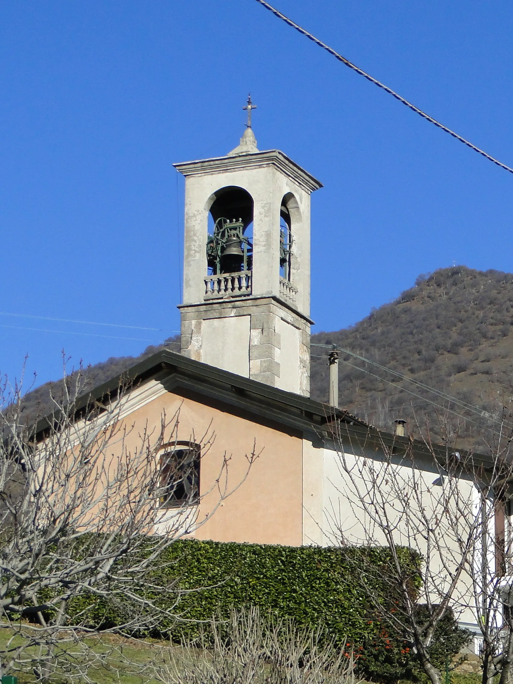 Photo showing: Burro, fraz. di Alzano Lombardo (BG), Italy. Chiesa San Bernardo