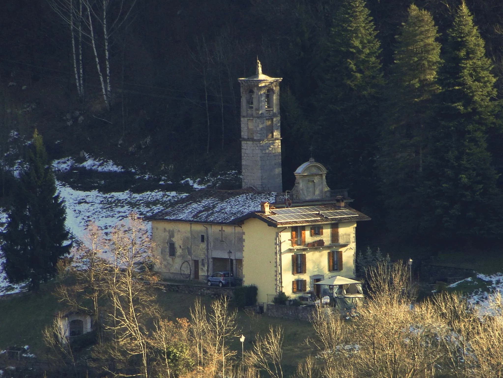 Photo showing: Brumano, fraz. di Alzano Lombardo (BG), Italy. Chiesa Ss. Redentore