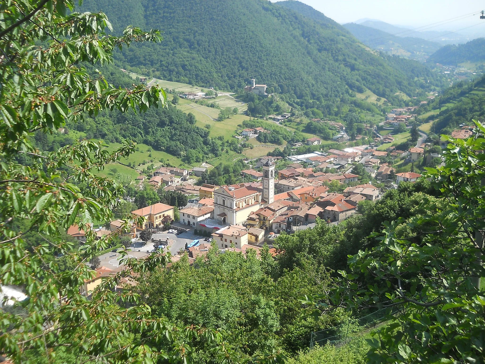 Photo showing: Panorama di Adrara San Rocco