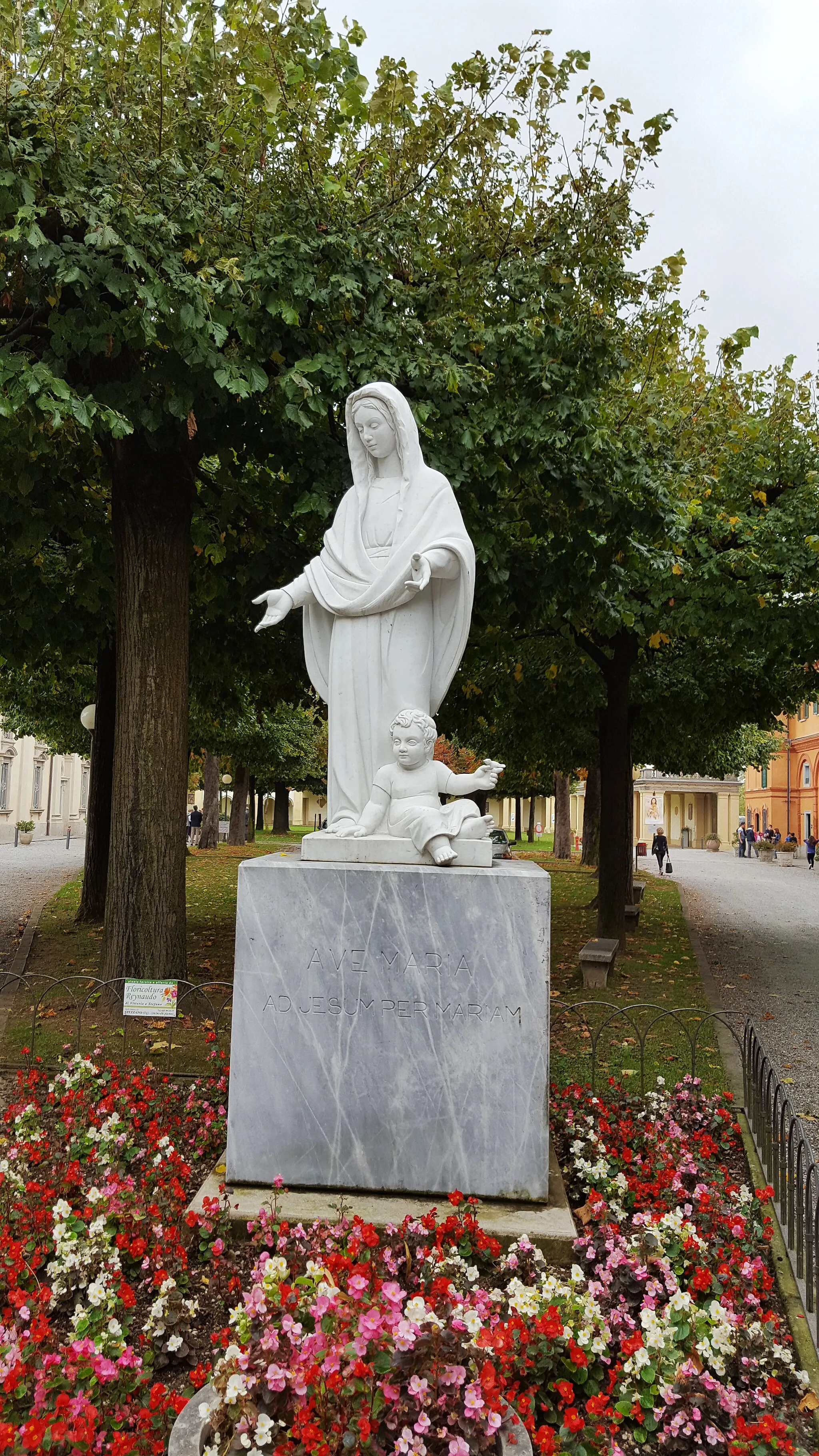 Photo showing: Stezzano -  Santuario Madonna dei Campi

Stezzano -  Santuario Madonna dei Campi