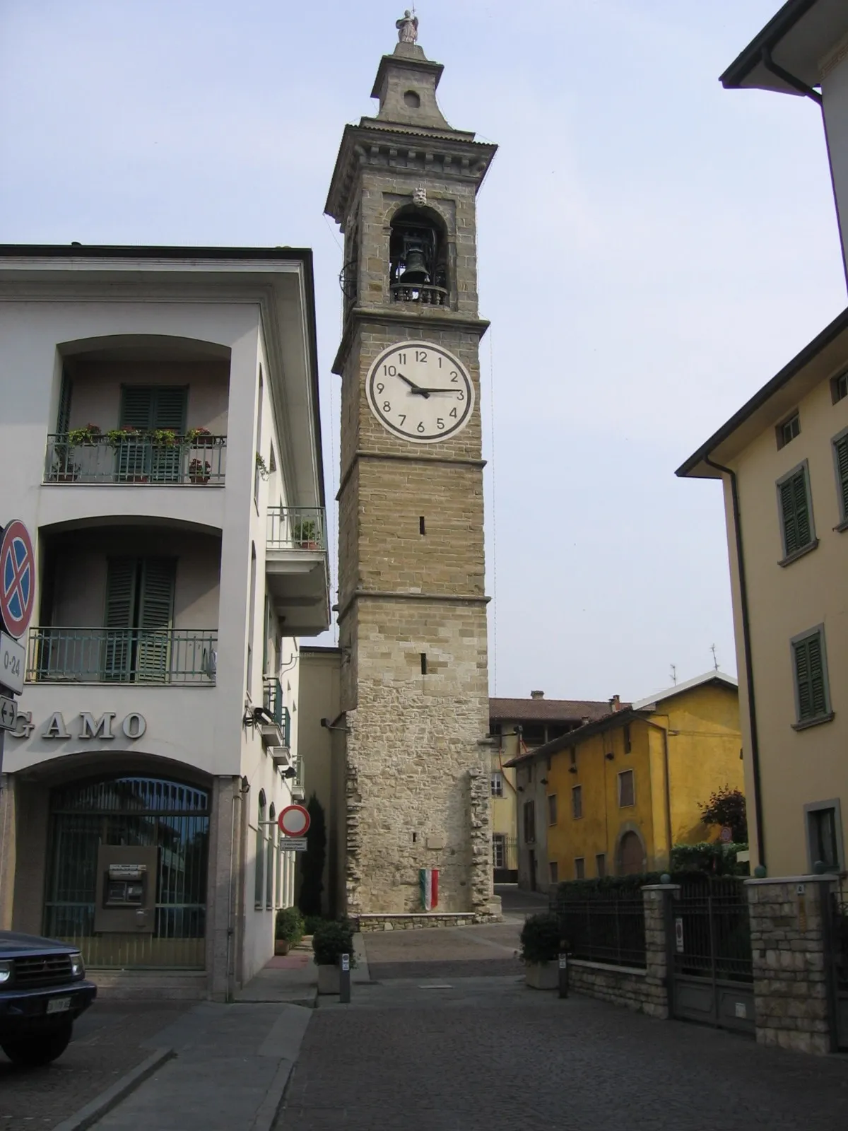 Photo showing: Parish church tower in Grumello del monte, province of Bergamo, Italy