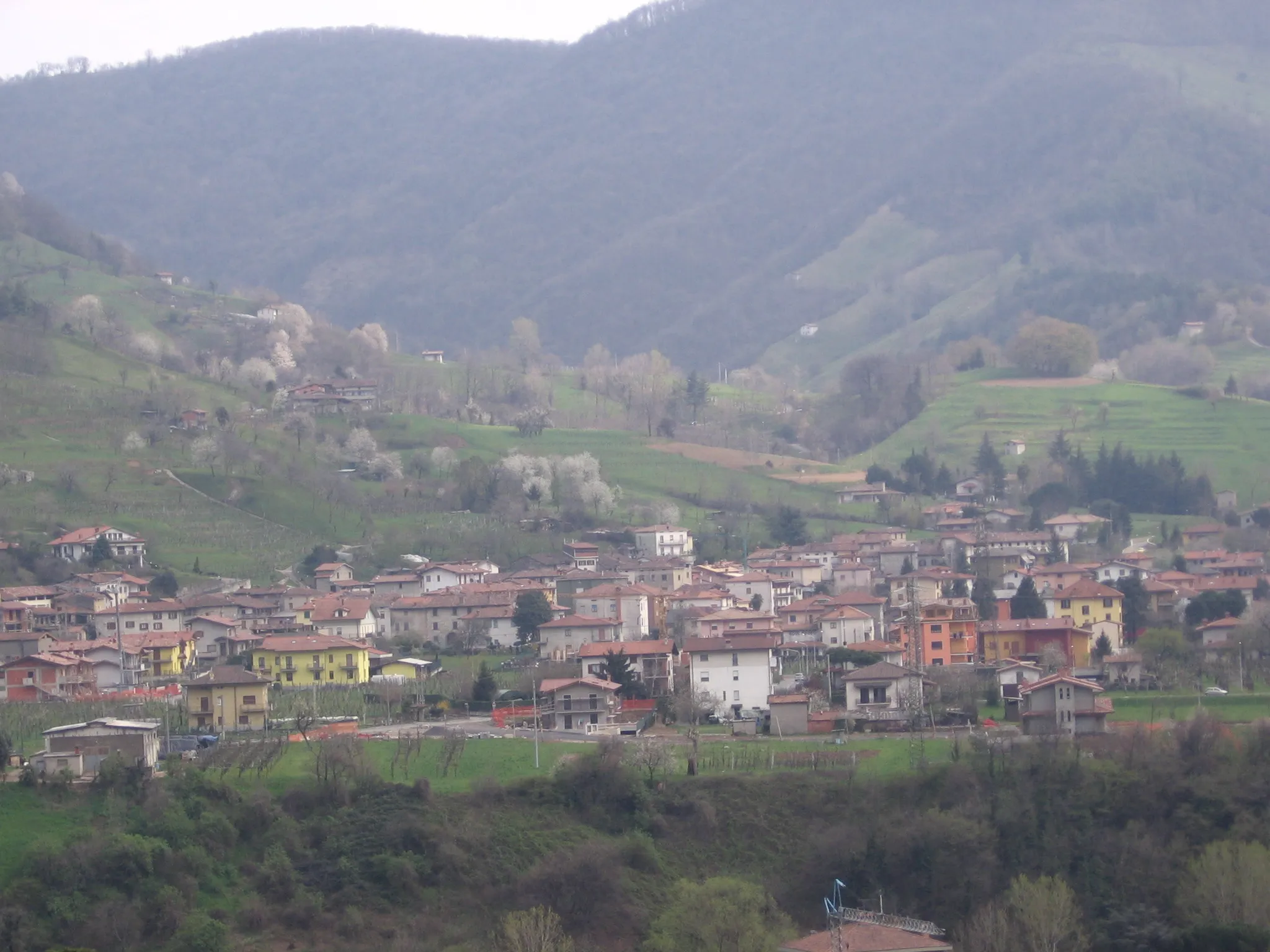 Photo showing: Berzo San fermo, Bergamo, Italia