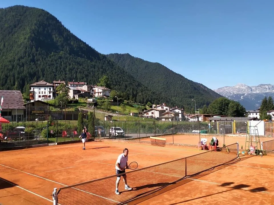 Photo showing: Il tennis a Schilpario