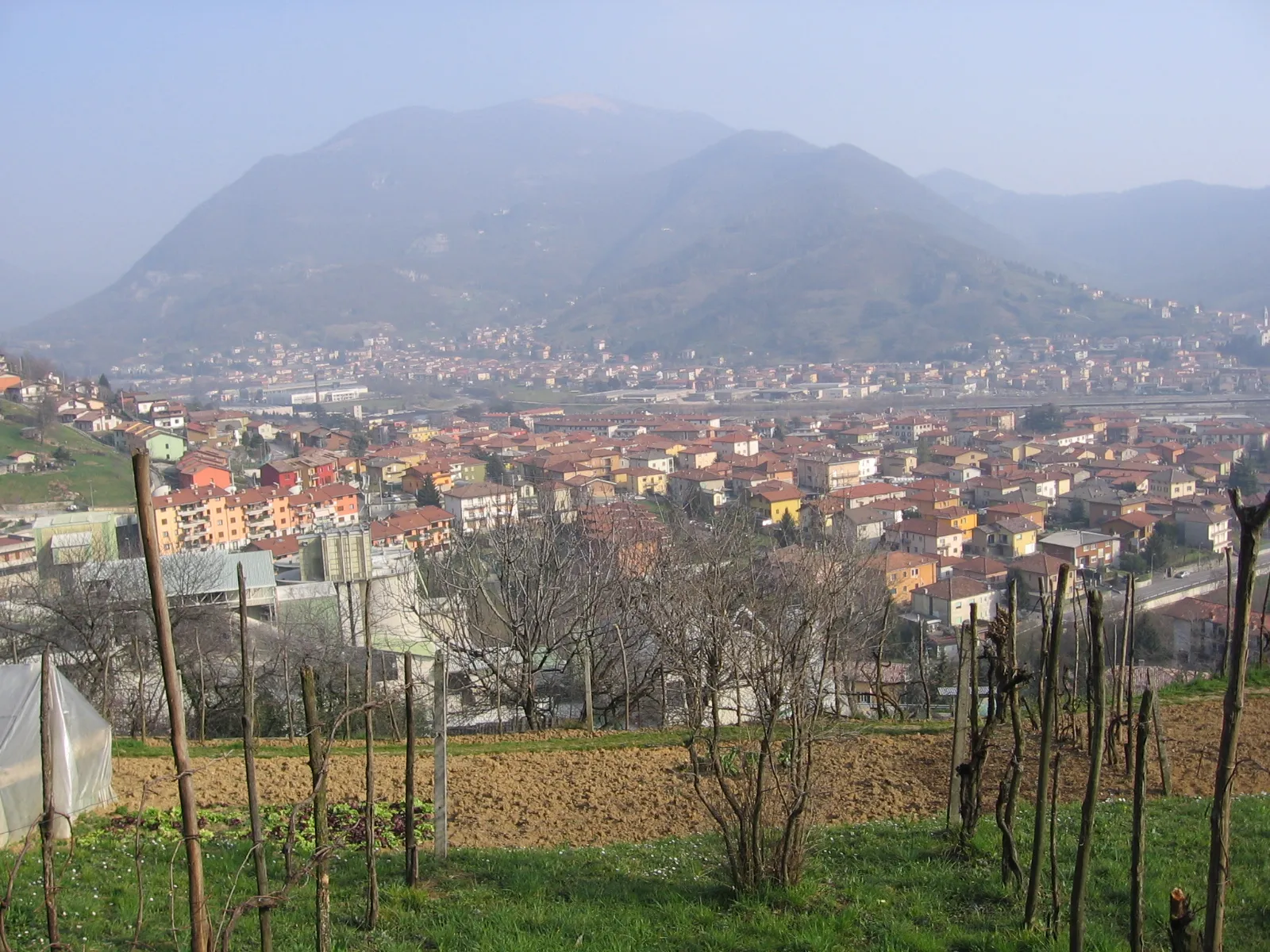 Photo showing: Nembro, Bergamo, Italy