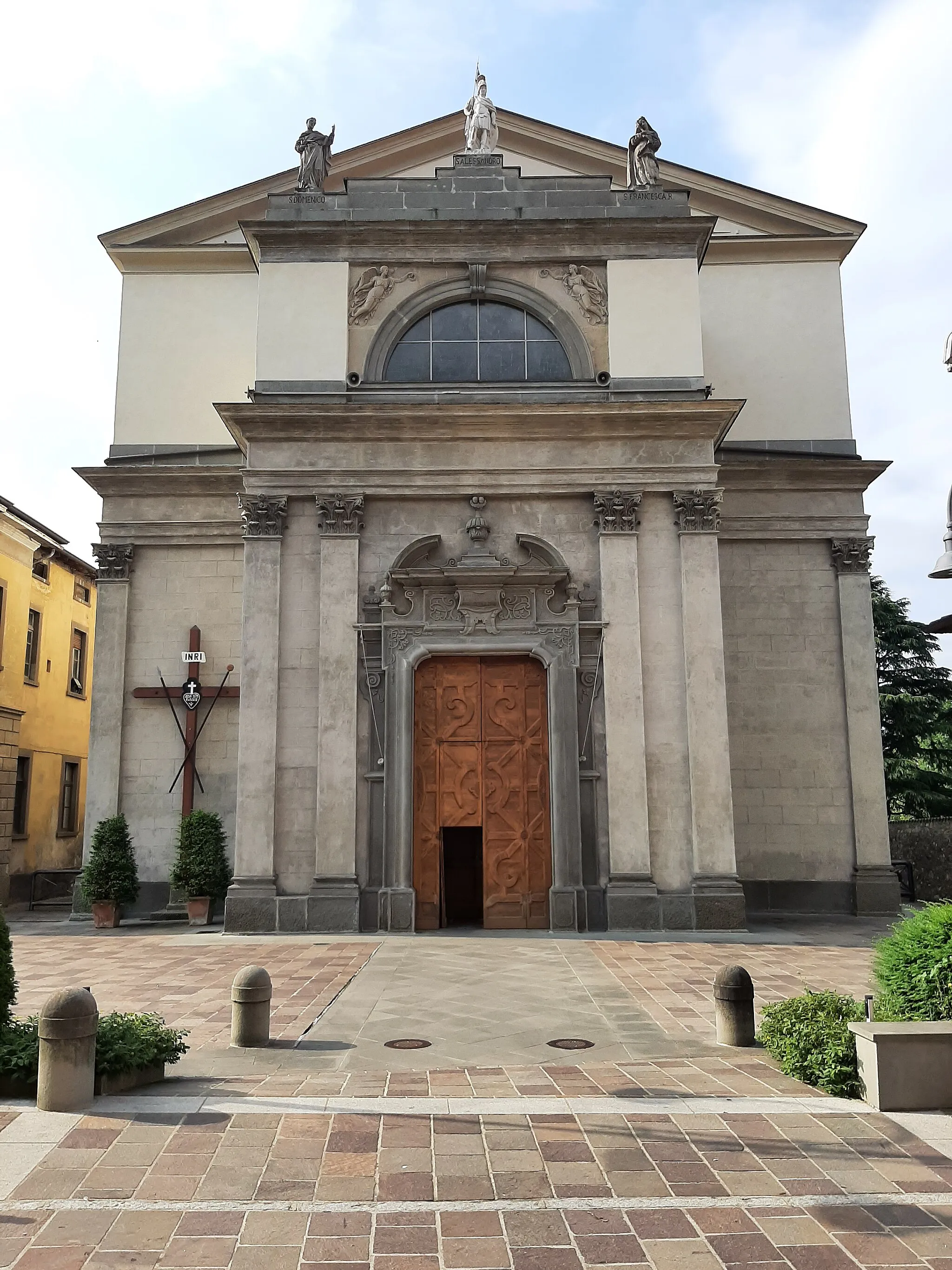Photo showing: Chiesa della Santissima Trinità e Sant'Alessandro (Villongo)