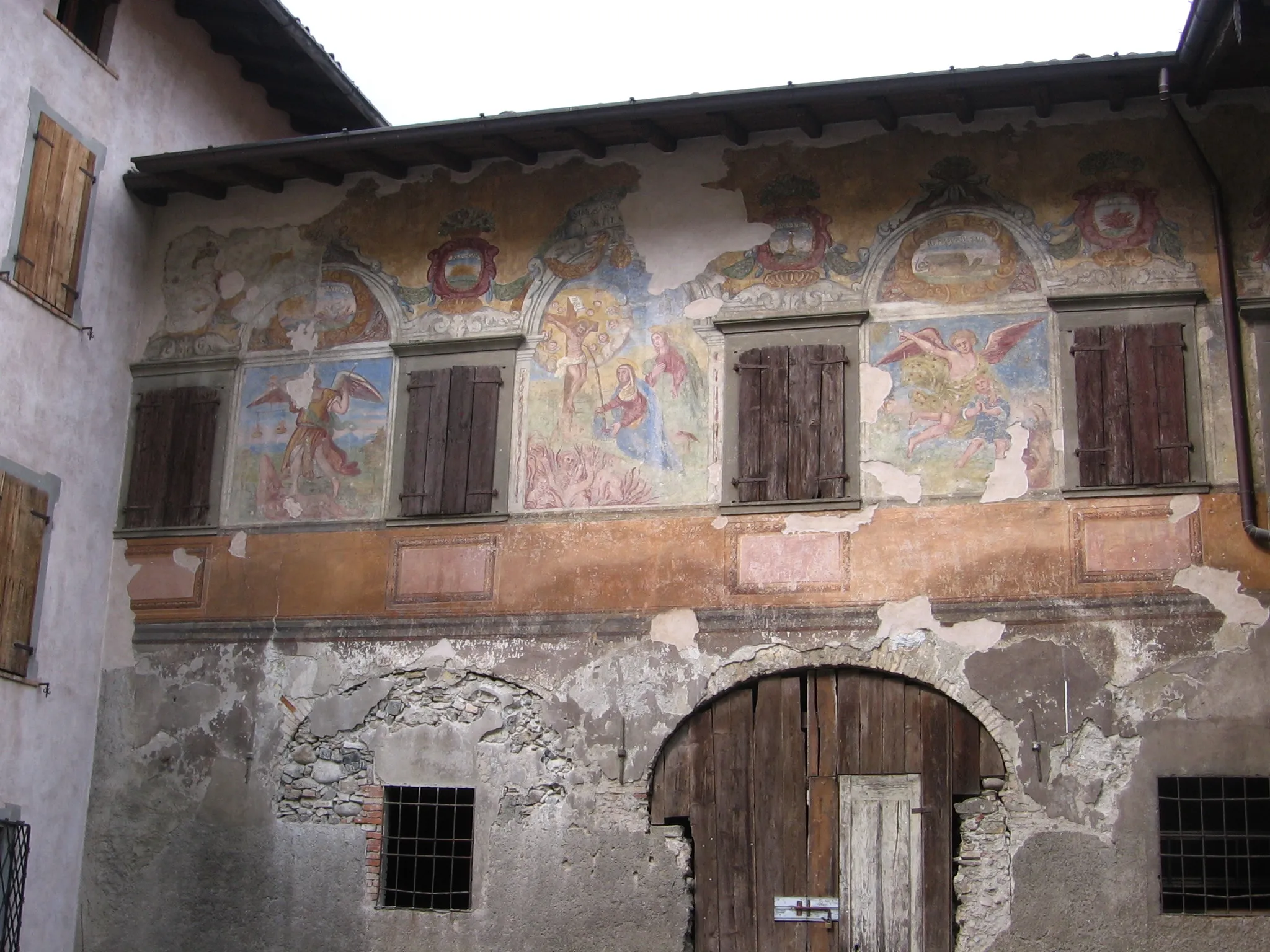 Photo showing: Casa del Suffragio (Sec. XIV), Casnigo (BG). Italia