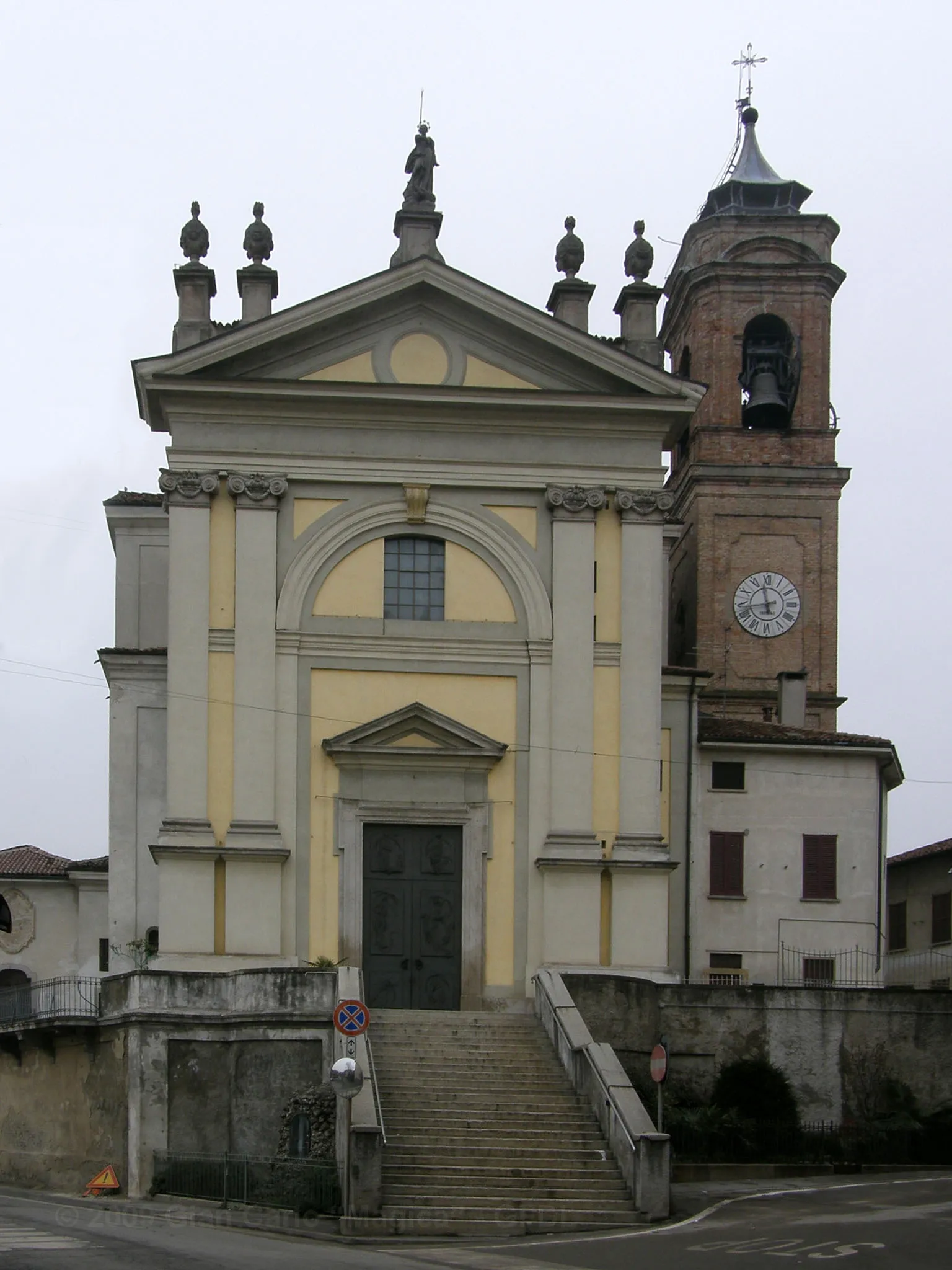 Photo showing: Parish Church in Casirate d'Adda BG Italy.