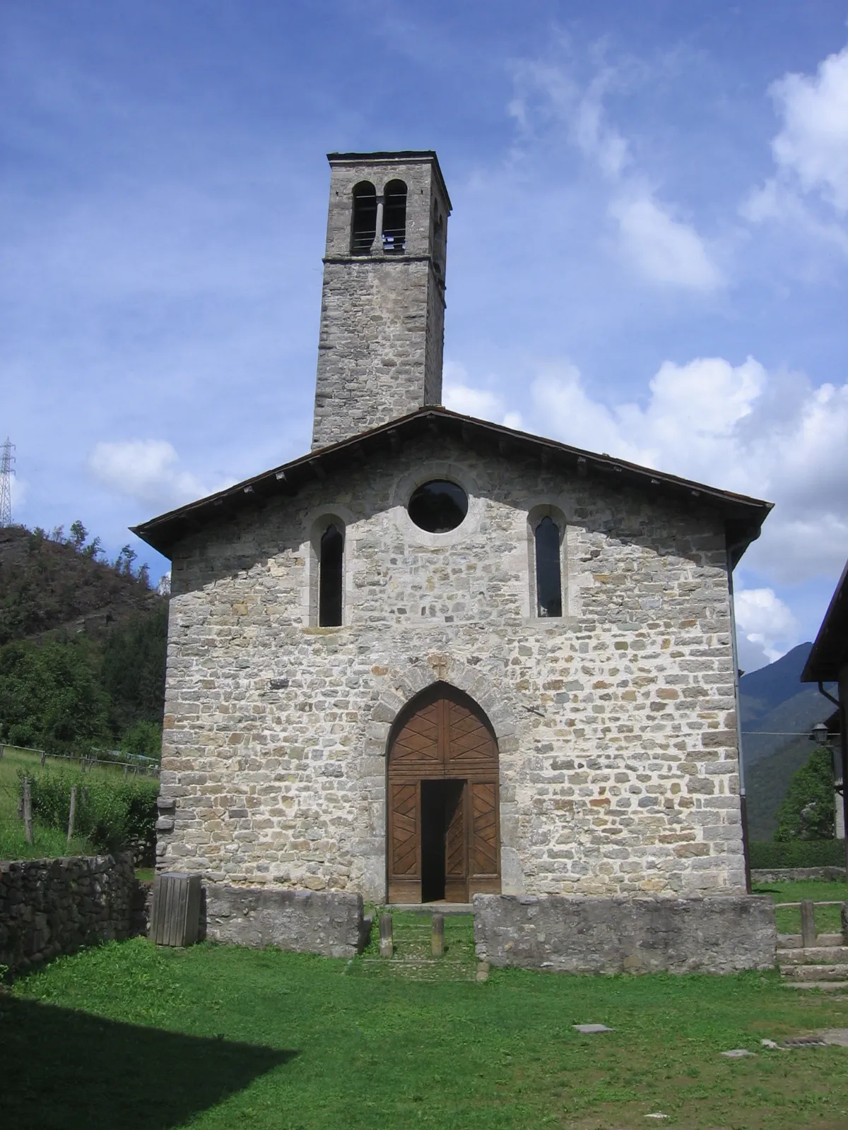 Photo showing: Chiesa dei Santi Cipriano e Cornelio di Camerata Cornello in Camerata Cornello, Bergamo, Italy