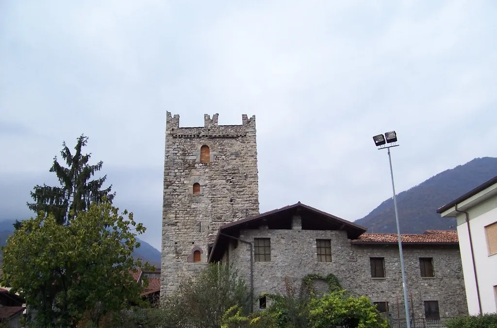 Photo showing: Torre. Cividate Camuno, Val Camonica, Italia