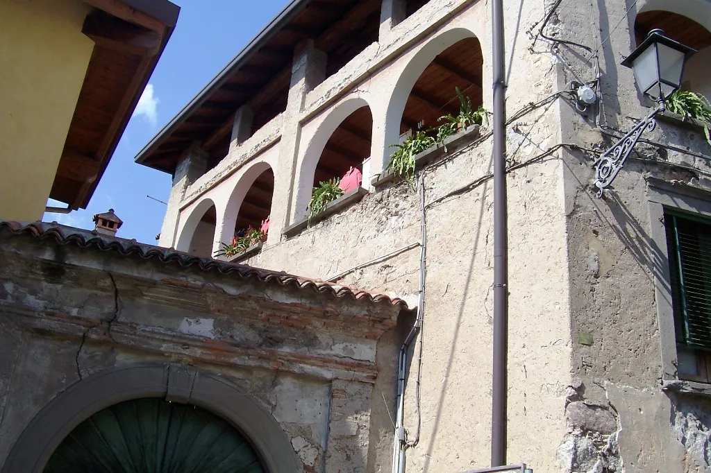 Photo showing: House, Artogne, Val Camonica