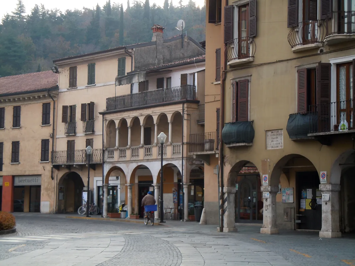 Photo showing: Gavardo, centro storico.