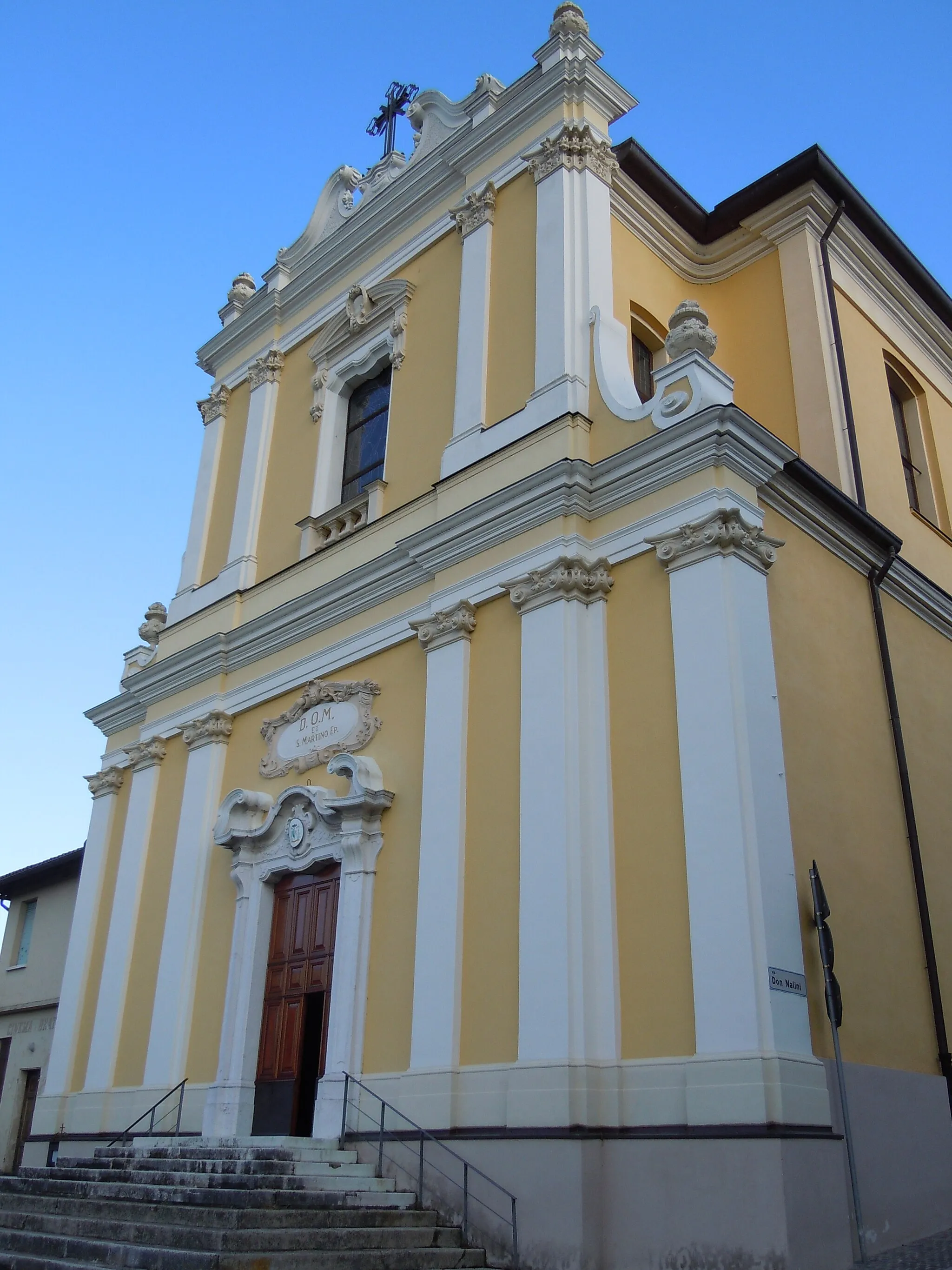 Photo showing: Moniga, chiesa parrocchiale di San Martino vescovo.