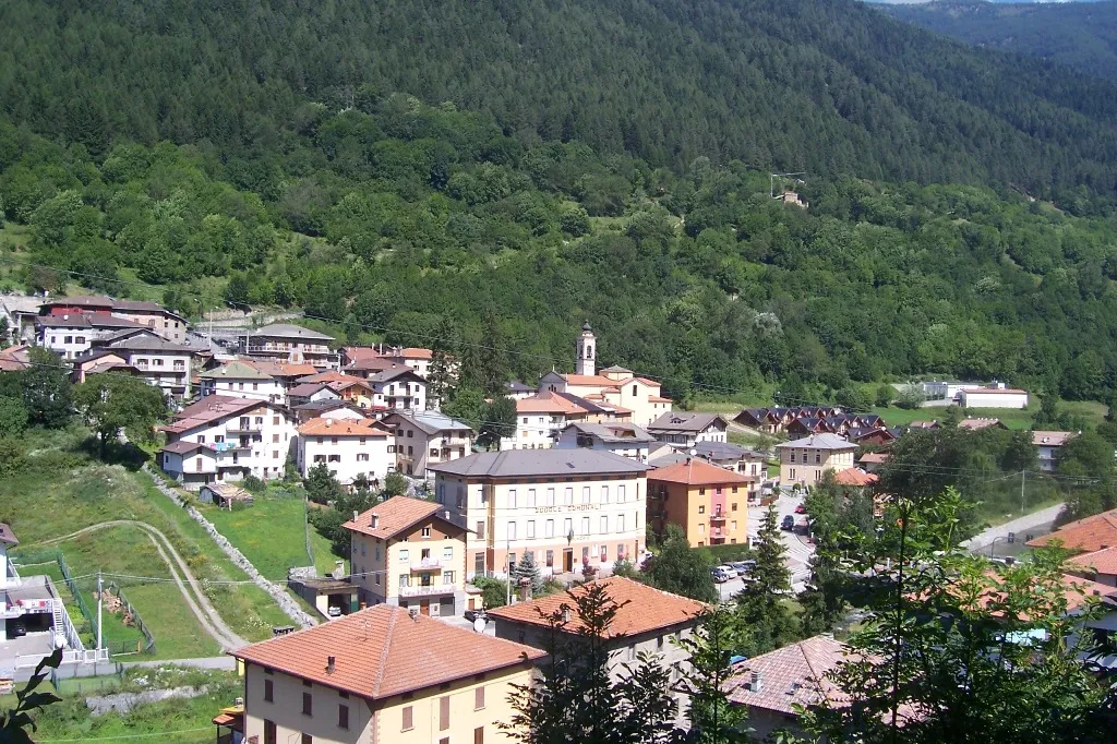 Photo showing: Panorama. Incudine Solivo side, Val Camonica, Italy