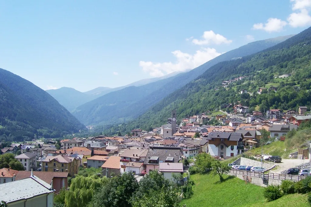 Photo showing: Panorama. Vezza d'Oglio, Val Camonica, Italy