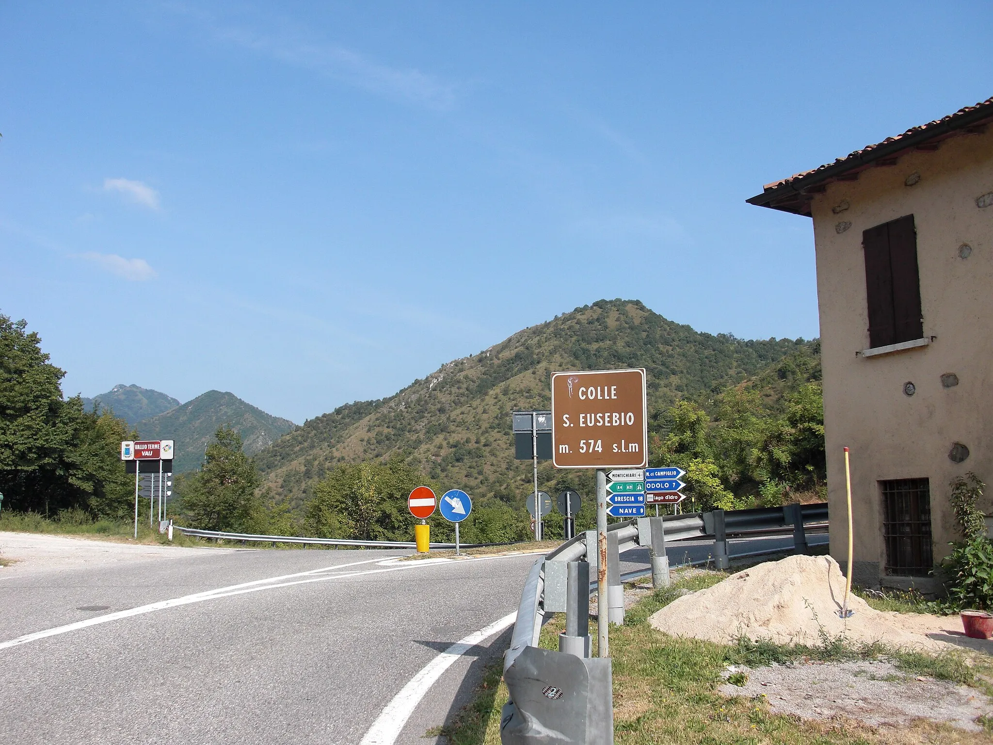 Photo showing: Colle San Eusebio: Pass summit with sign