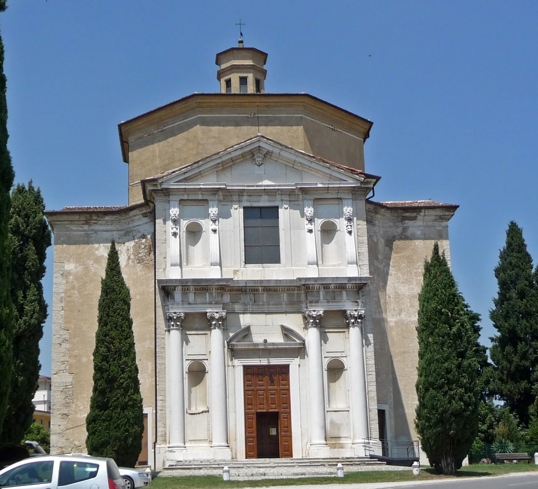 Photo showing: Chiesa santuario della Madonna di San Martino