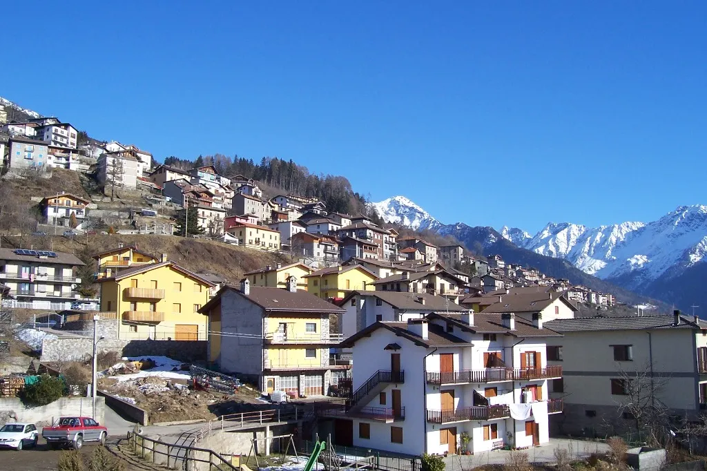 Photo showing: Cevo, panorama del paese, Val Camonica, Italia