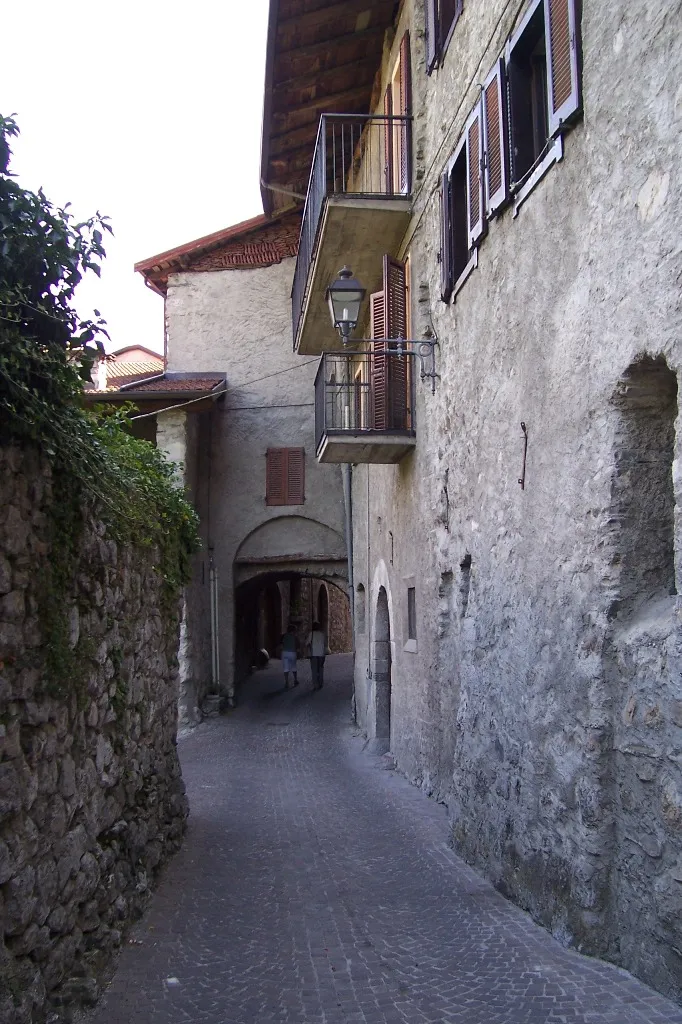 Photo showing: Street, Cerveno, Val Camonica